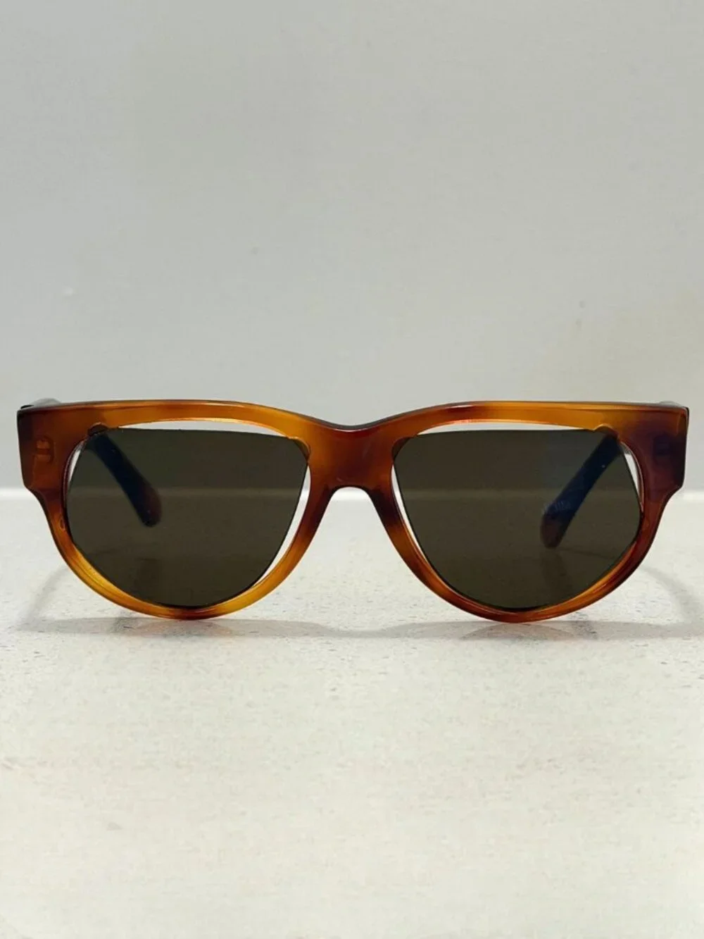 MAISON MARGIELA x CUTLER AND GROSS WRONG SIZE LENS TORTOISE SHELL SUNGLASSES